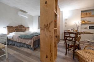 La Terrazza Naturas con romantica mini piscina calda sui tetti