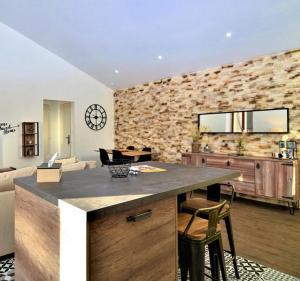 Appartements Industrial loft centre ville Orange clim wifi : photos des chambres