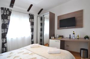 Deluxe Apartments & Rooms Sarella