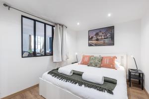 Spacious 2 Bdr Old Town Heart