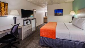 King Room - Non-Smoking room in Best Western Inn Tooele