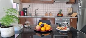 Bright & Modern Apt with View