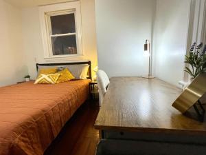 #22 Dreamy Room Newton-Wells Hosp - 5 min to T station
