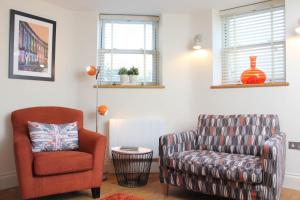 Bath View Apartments - 4-star hotels in Bath