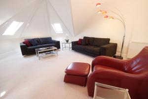 Bath View Apartments