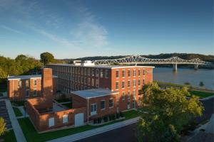 Fairfield Inn & Suites Madison Historic Eagle Cotton Mill