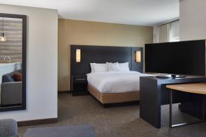 Studio, 1 King, Sofa bed room in Residence Inn by Marriott Cleveland University Circle/Medical Center