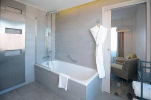 Hotels Renaissance Aix-en-Provence Hotel : photos des chambres