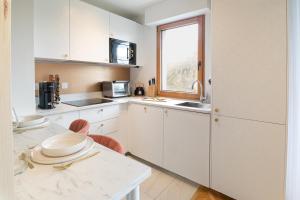 Appartements The Green Home - Quiet and Fully Equipped High-End Studio with parking : photos des chambres
