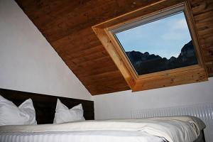 Taverna Pietrei Craiului