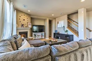 6 Mi to Airport Updated Denver Home - Montbello