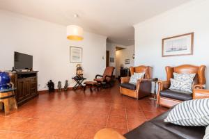 Beach Front View Armacao de Pera Flat With Terrace