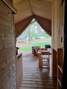 Campings Moulin Du Pommier Glamping & Camping : photos des chambres