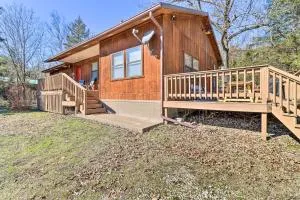 Walk to White River Home with Deck in Flippin! - Norfork