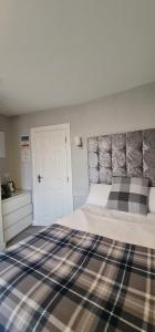 Small Standard Double Room room in Ocean Bay