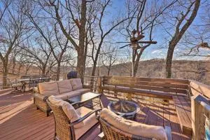 Pet-Friendly Grand Lake House with Dock and Kayaks! - Eucha