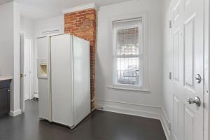 Frog Hollow Red Door Retreat