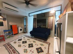 Studio near KLCC and LRT with superb view
