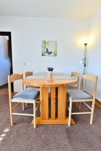 Apartments and rooms with parking space Rakovica, Plitvice - 20647