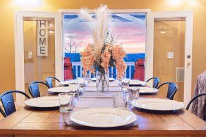 MAJESTIC MOUNTAIN MANOR- Spectacular Mtn & River VIEWS, 5bed 4ba,Resort amenities