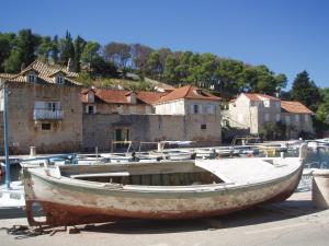 Apartments Kaštel