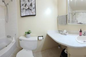 Right Next To WEST EDMONTON MALL with Free Parking