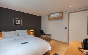 YAJA Hotel Tongyeong Ferry Terminal Branch