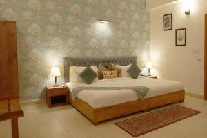 Astroport Sariska Treetop by Eight Continents