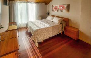 Beautiful Apartment In Moaña With Wifi