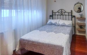 Beautiful Apartment In Moaña With Wifi
