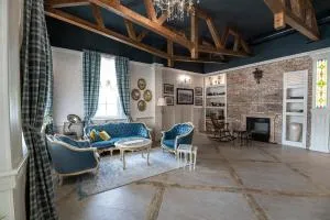 Glamping Alliance Hotel - Komatewo