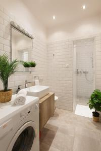 Red Dot Two - new unit in the heart of Party Town