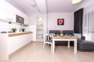 Prywatny Apartament 413 w Arka Medical Spa przy plaży