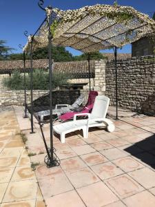 Maisons de vacances Propriete de 2 chambres avec piscine partagee jardin clos et wifi a Orgnac l'Aven : photos des chambres