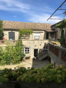 Maisons de vacances Propriete de 2 chambres avec piscine partagee jardin clos et wifi a Orgnac l'Aven : photos des chambres