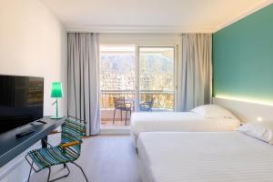 Hotels Hotel Riva Art & Spa : Chambre Triple avec Terrasse - Vue sur Montagne