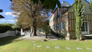 Villas Belle demeure avec piscine, vue et acces direct a la Seine, tres proche de Paris : photos des chambres