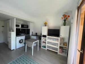 Studio pour 2 à 4 personnes sous les Pins climatisé