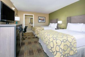 Double Room with Two Double Beds - Disability Access/Non-Smoking room in Baymont by Wyndham Prattville