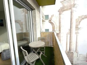 Appartements Studio lumineux avec balcon et ascenseur au coeur d'Aix-les-Bains - Ideal 1-2 personnes - FR-1-555-84 : photos des chambres