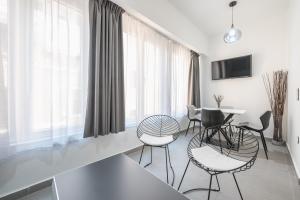 Iguana Gold Luxury Suites 2 ( 1 min from Ermou street)