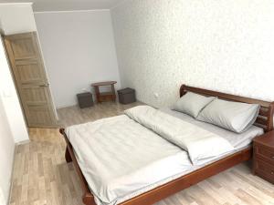 Комфортна квартира, поруч з парком