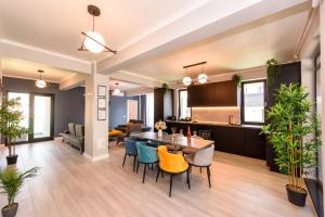 Aquarium Residence Penthouse 5