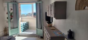 Appartements Appartement vue mer climatise Seaview AC apartment Saint Pierre la Mer : photos des chambres