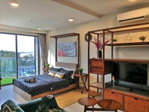 Timurbay Seaview Grey Studio Suite