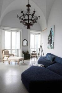 4 Balconi House-San Gregorio palazzo unico vista mare