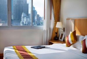 S.M. GRANDE RESIDENCE