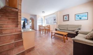 R141 Manila Resort Patio