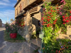 B&B / Chambres d'hotes Gite Lo Soulenquo a Fonteilles : photos des chambres