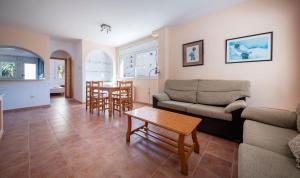 R140 Manila Resort Jardin